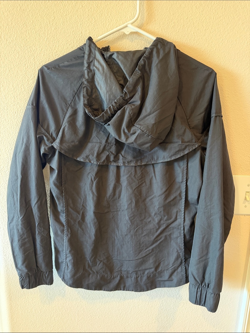 Nike Jacket - Picture 5 of 8